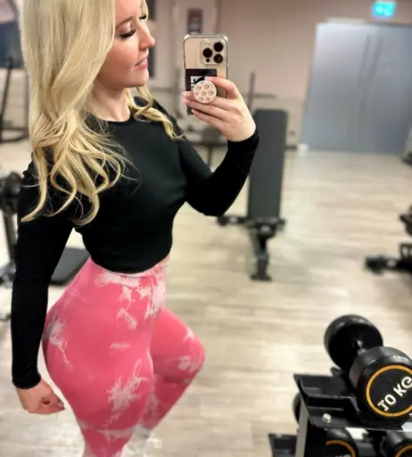 Image 1597337 from Mia Peach