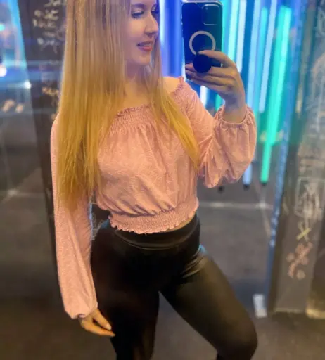 Image 1594633 from Mia Peach