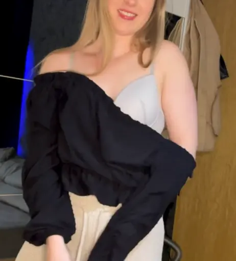 Image 1594198 from Mia Peach