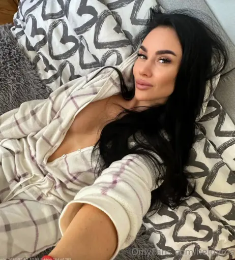 Image 15684301 from heidyrose
