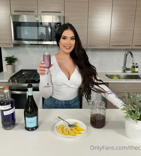 Image 15305021 from thecocktailqueen