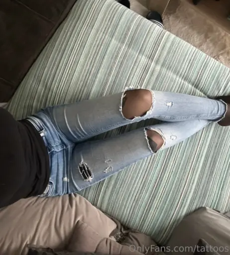 Image 163232 from tattoos.legs.nylons