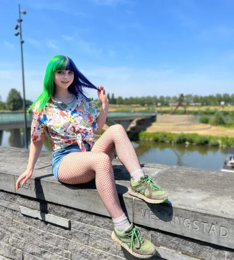 Image 1630091 from Lei from Id0lls