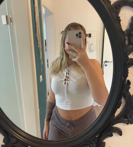 Image 1627462 from Hotpeachygirl