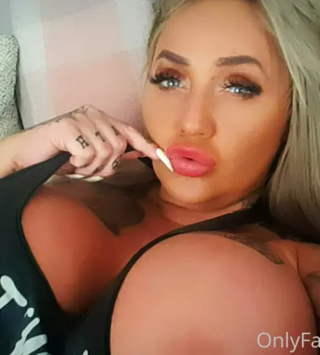 Image 16297255 from bustyblondeduo