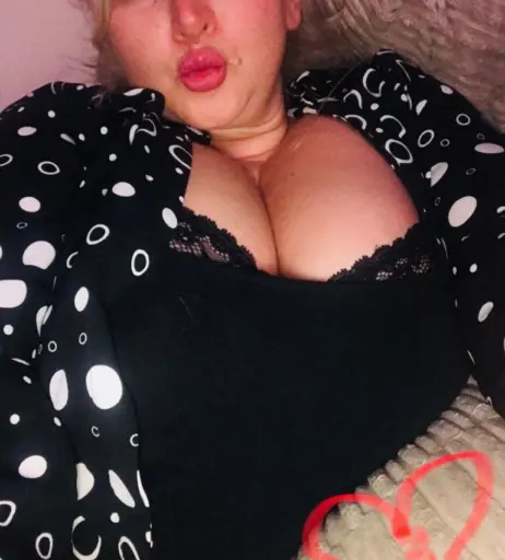 Image 16296130 from bustyblondeduo