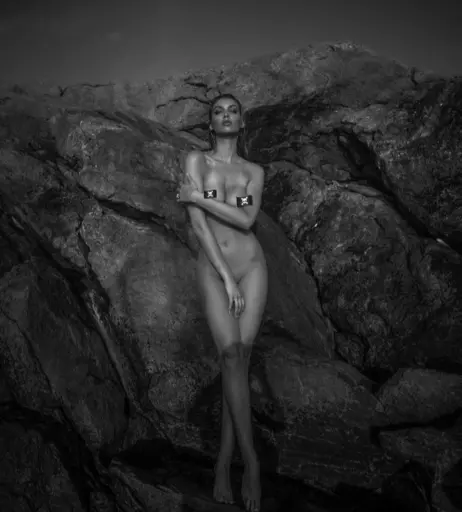 Image 1613947 from Melinda London