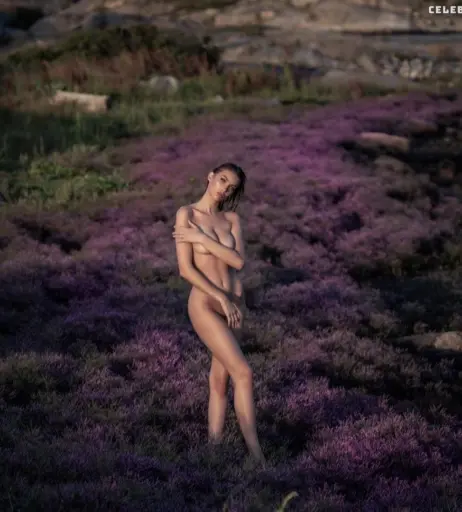 Image 1613921 from Melinda London