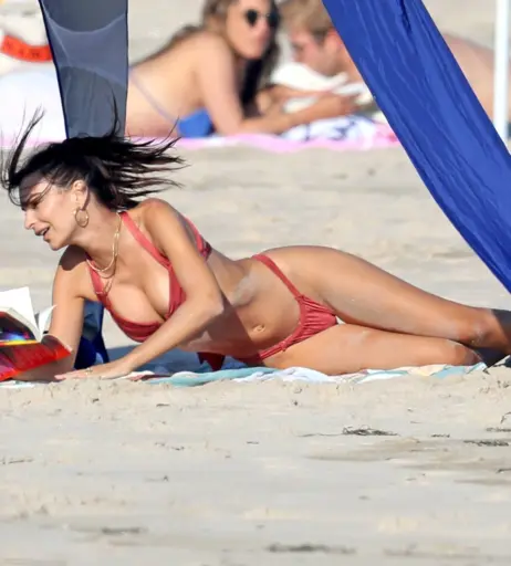 Image 1795533 from Emily Ratajkowski