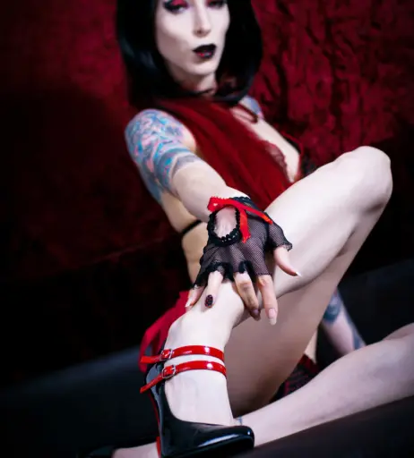 Image 1796395 from Razor Candi