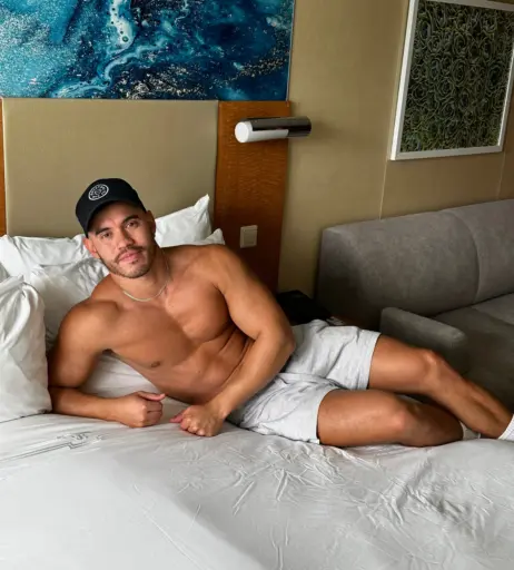 Image 17963779 from oliverhuntxxx