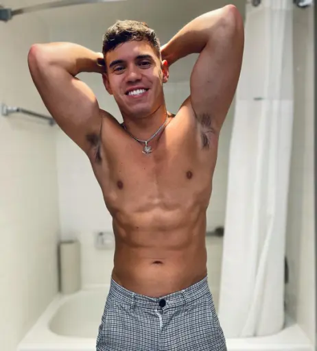Image 17973969 from oliverhuntxxx