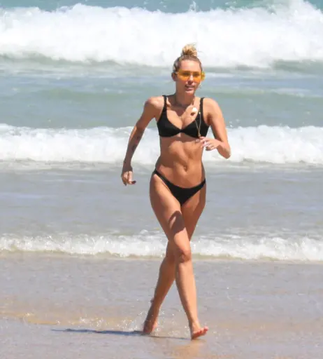 Image 1792351 from Miley Cyrus