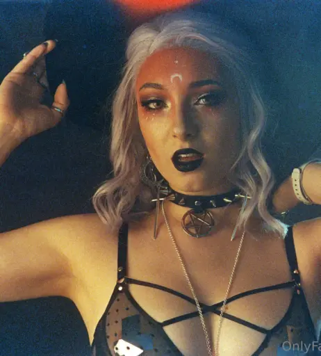 Image 1793022 from fallcos1