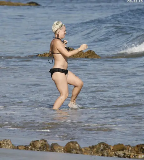 Image 1785166 from Pink