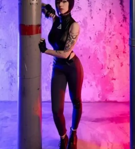 Image 1785362 from Elles