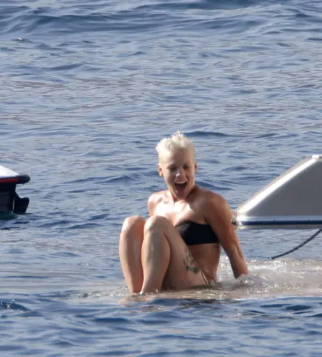 Image 1784596 from Pink