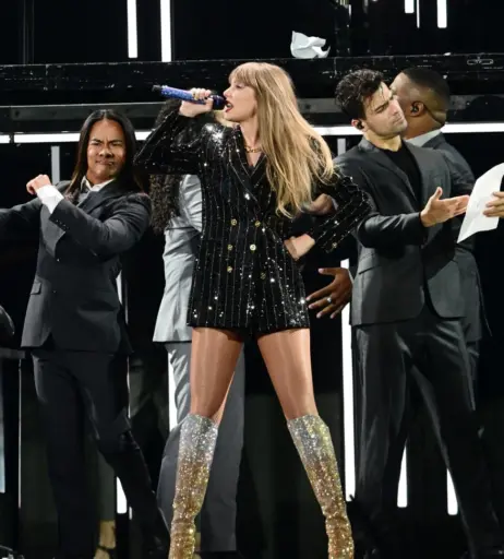 Image 1780301 from Taylor Swift