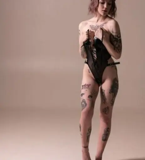 Image 1789769 from Elles