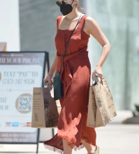 Image 1788679 from Elizabeth Olsen