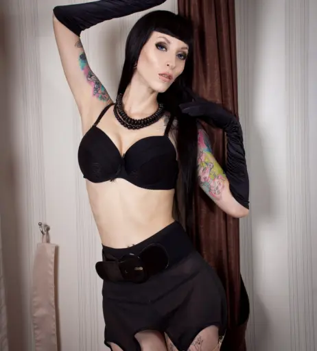 Image 1776440 from Razor Candi