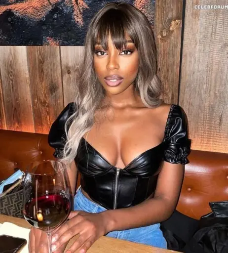 Image 1774405 from Linda Nobat