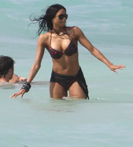 Image 1774148 from Ciara