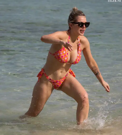 Image 1771516 from Helen Flanagan