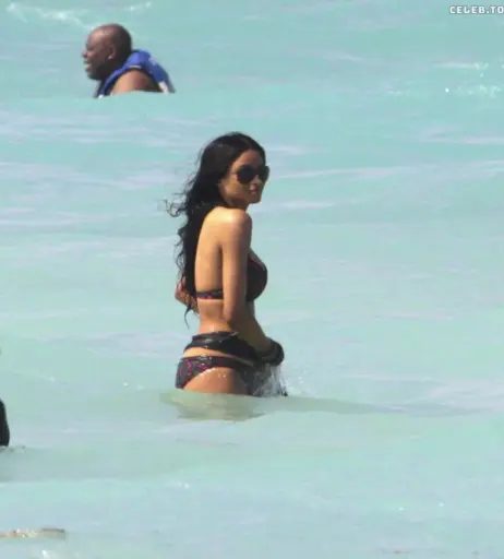 Image 1773887 from Ciara