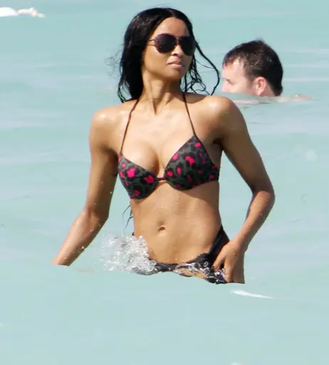 Image 1773650 from Ciara