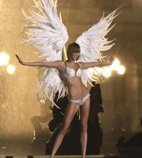 Image 1779905 from Karlie Kloss