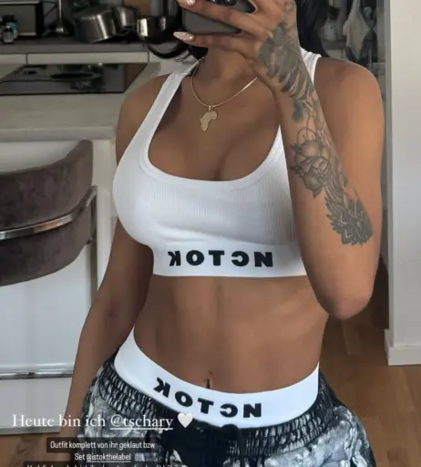 Image 1765593 from Alicia Awa