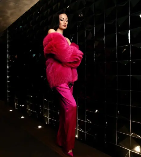 Image 1766786 from Bleona Qereti