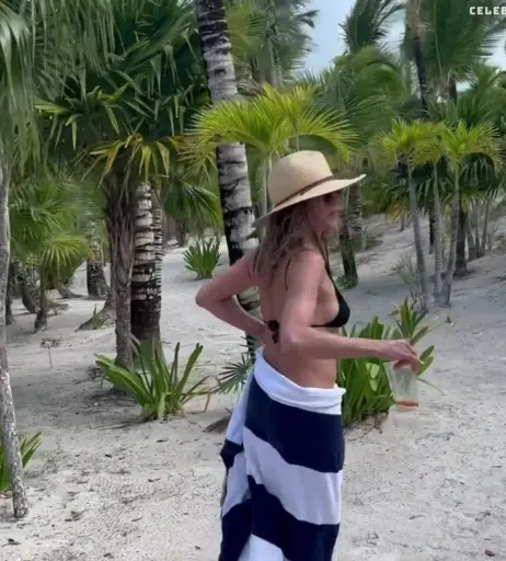 Image 1766368 from Jennifer Aniston