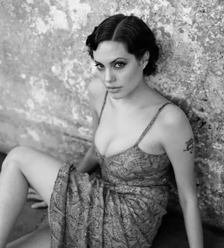Image 1767627 from Angelina Jolie