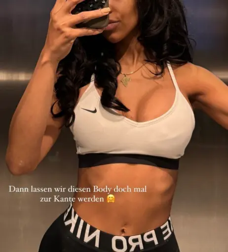 Image 1767300 from Alicia Awa