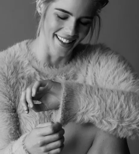Image 1764011 from Emily Bett Rickards