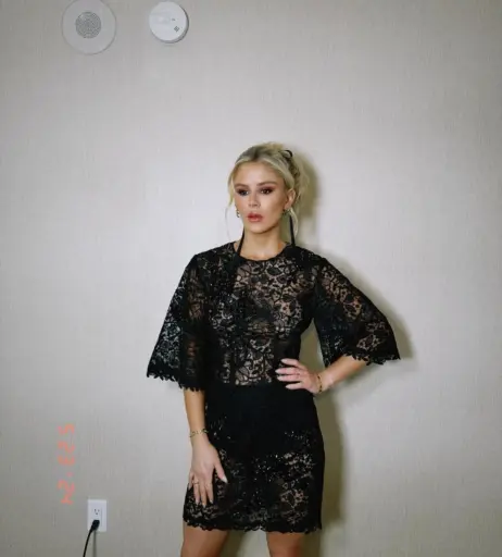 Image 1761291 from Erin Moriarty