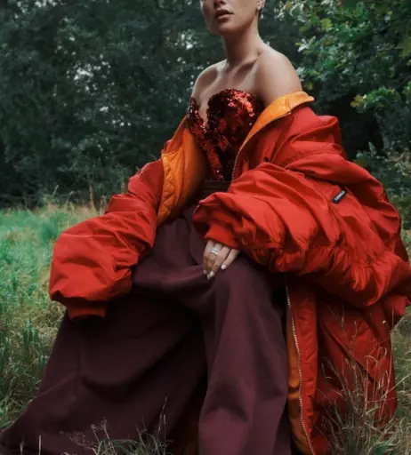 Image 1762689 from Florence Pugh