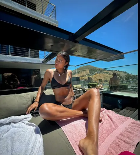 Image 1763066 from Alex Jay