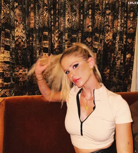 Image 1763028 from Erin Moriarty