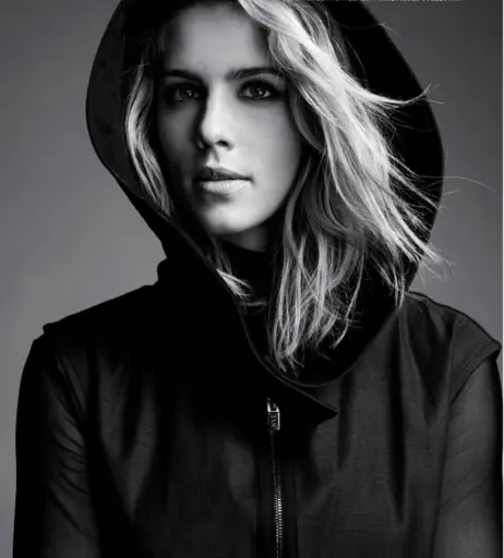 Image 1763025 from Emily Bett Rickards