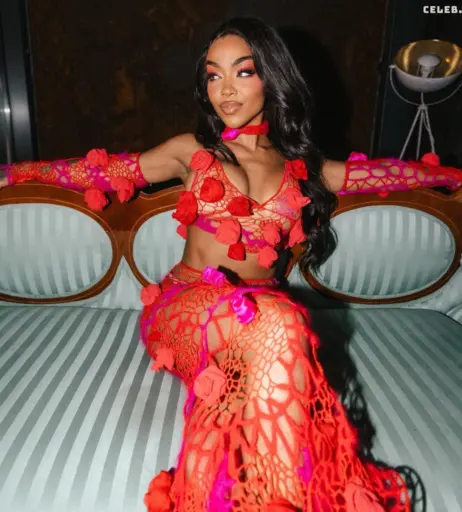 Image 1760053 from Alicia Awa