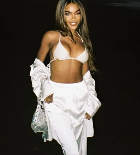 Image 1760280 from Alicia Awa