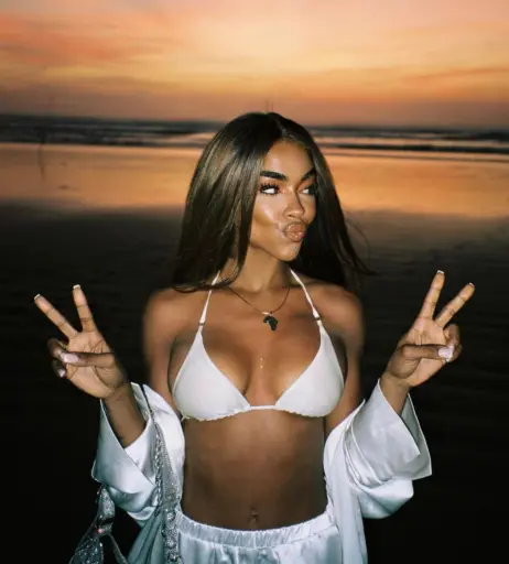 Image 1760268 from Alicia Awa