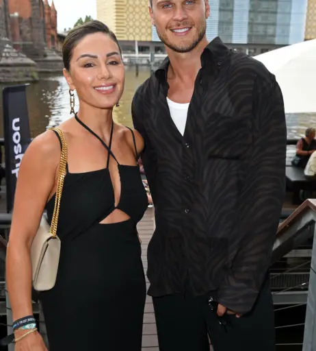 Image 1756127 from Nazan Eckes