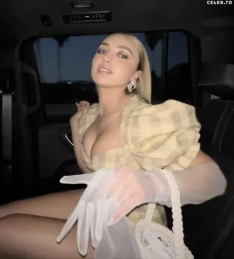 Image 1757533 from Peyton List