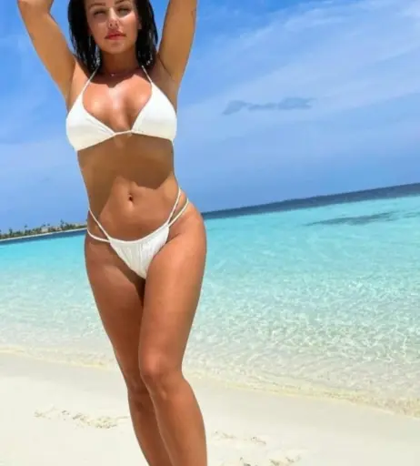 Image 1757765 from Kim Gloss