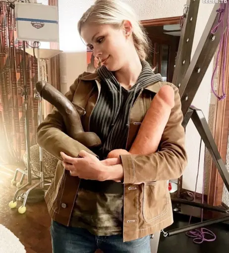 Image 1757691 from Erin Moriarty