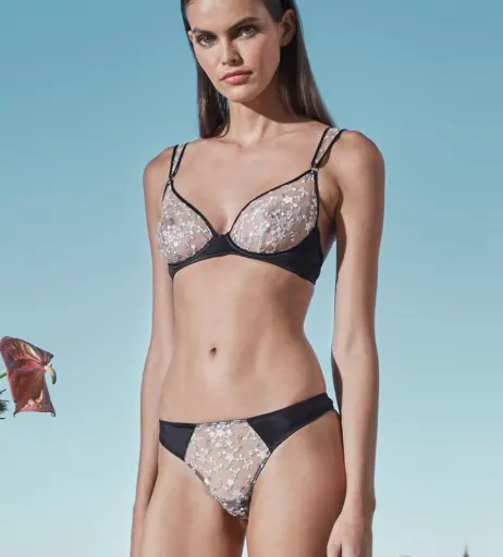 Image 1757651 from Kamila Hansen